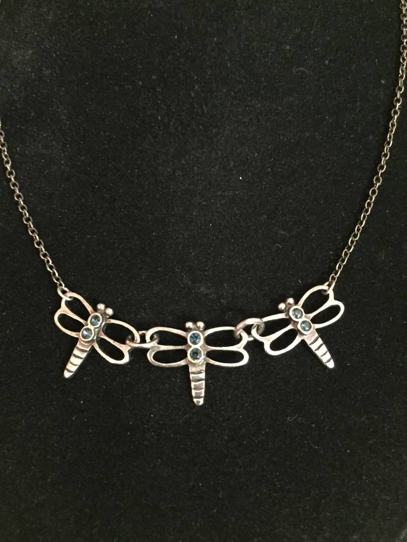 Blauer Strass Libelle Silber Halskette, Teen Halskette Nr. 931 Blauer Strass Libelle Silber Halskette, Teen Halskette Nr. 931 von AnnsUnlimitedAcces