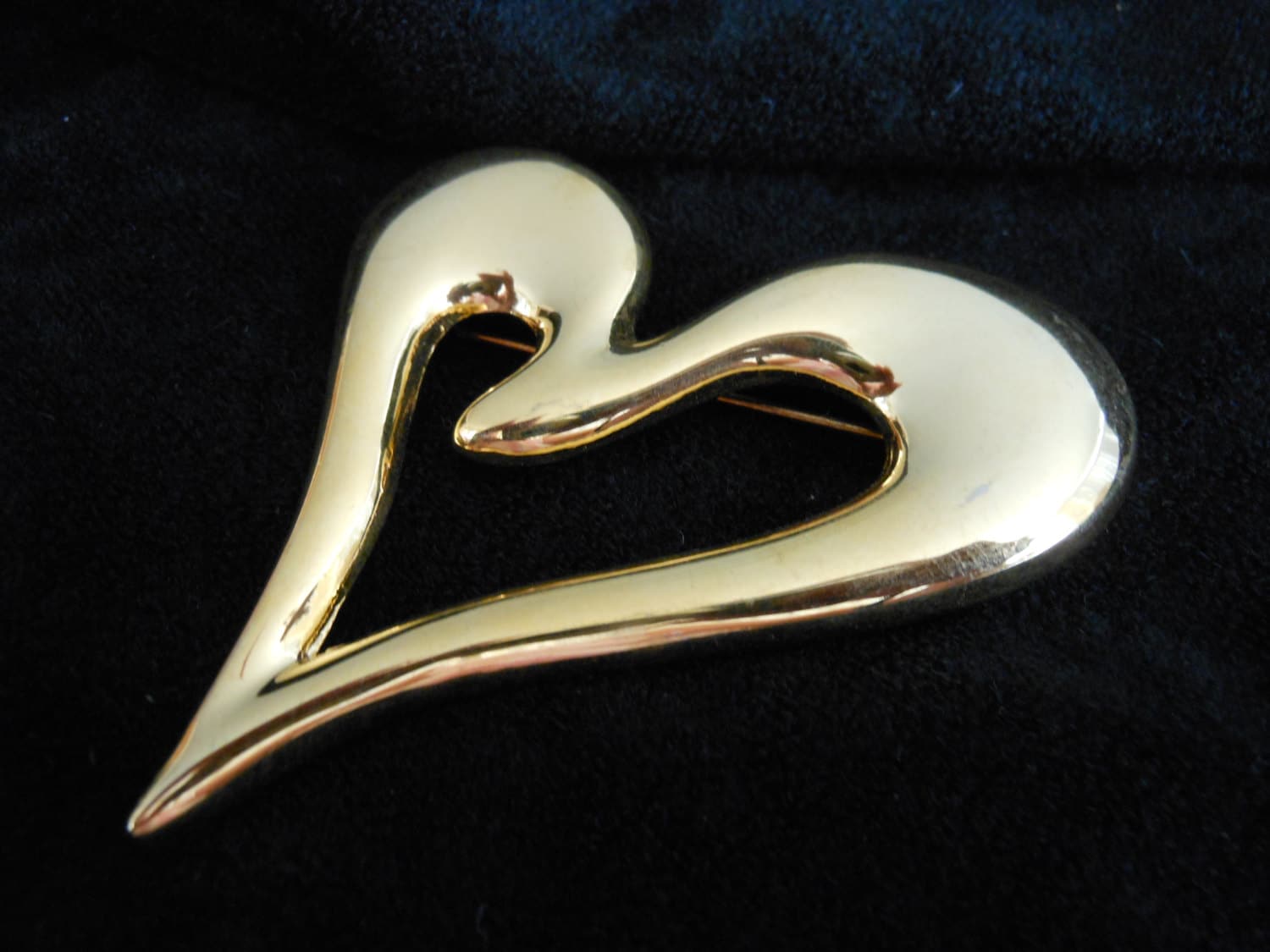 Herz-Gold-Ton-Brosche Herz-Gold-Ton-Brosche von AnnsUnlimitedAcces