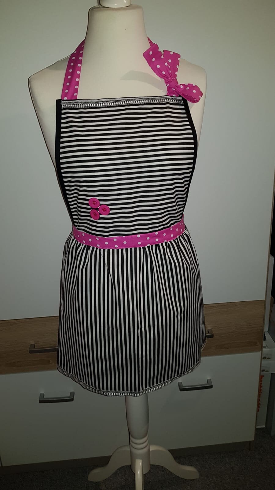 Küchenschürze Für Eine Moderne Fraukochschürzebackschürzegrillschürzegeschenke Muttertag/Weihnachten Geburtstag von AnnushkaDe