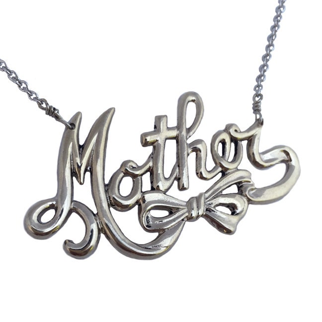 Mutter Halskette Mama Silber Muttertag Gold Anhänger Charm Skript Schmuck von AnomalyJewelry