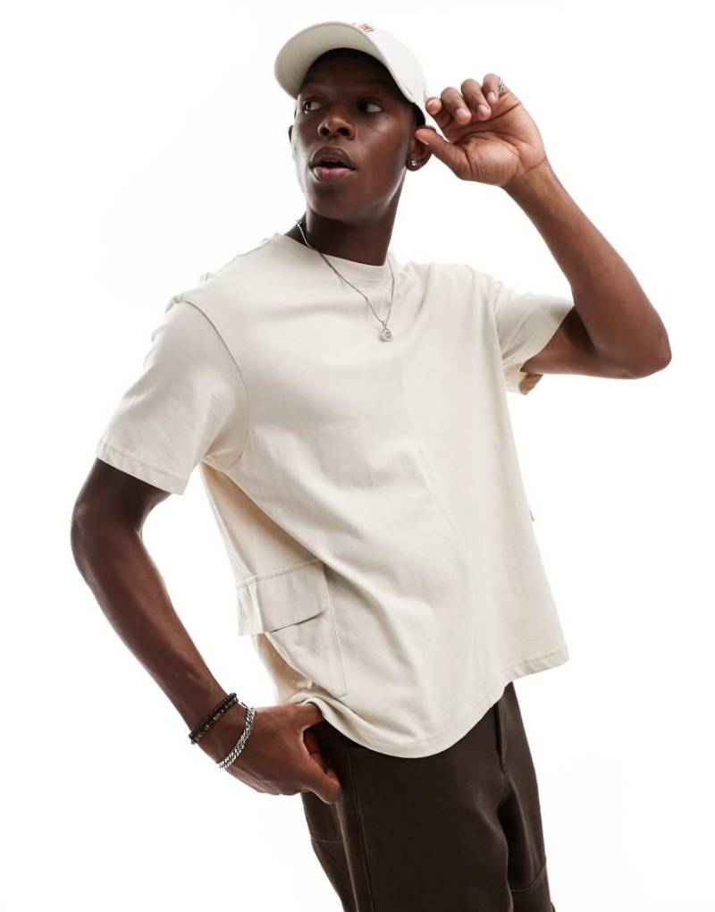Another Influence - Übergroßes Utility-T-Shirt in Stein-Neutral von Another Influence