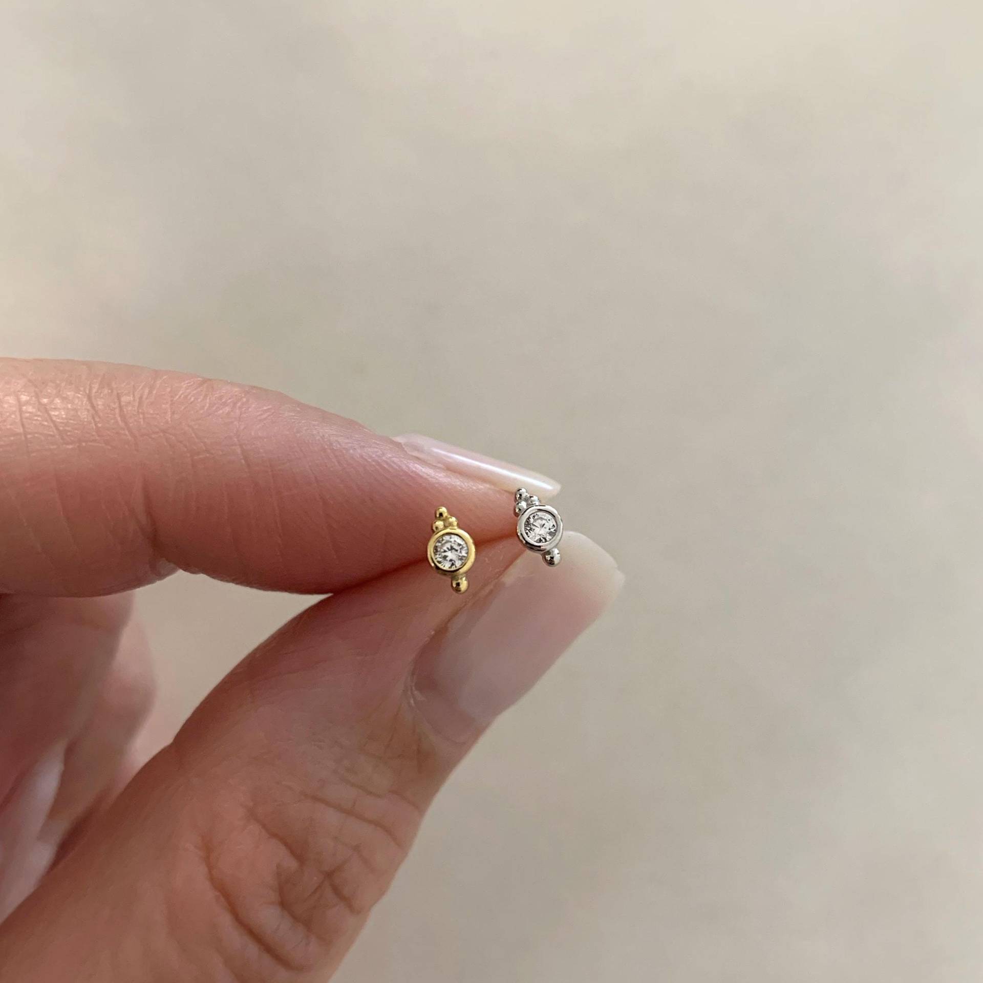 Zierlicher Sterling Silber Ohrstecker von AnotherEast