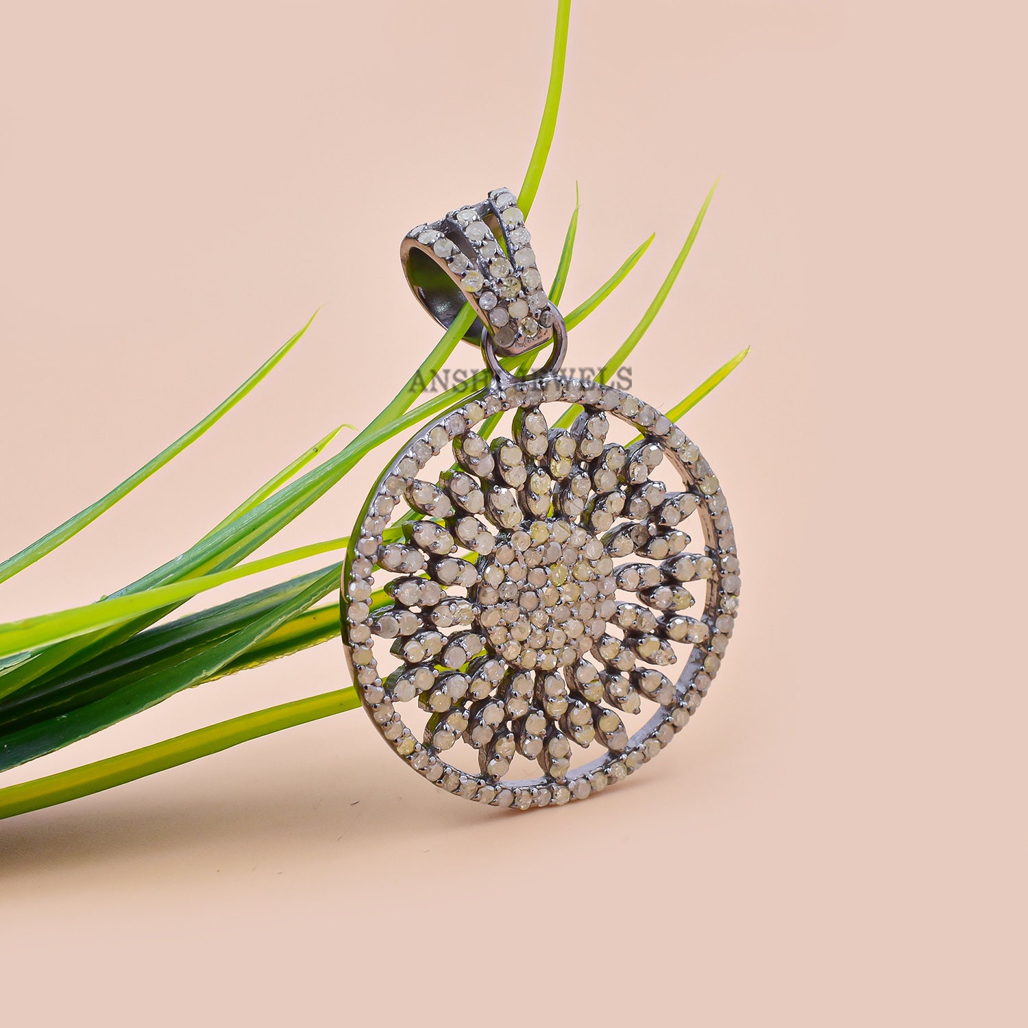 925 Silber Pave Diamant Anhänger, Designer Blumen Frau Floral Runder Großhandel Anhänger Schmuck von Anshijewels