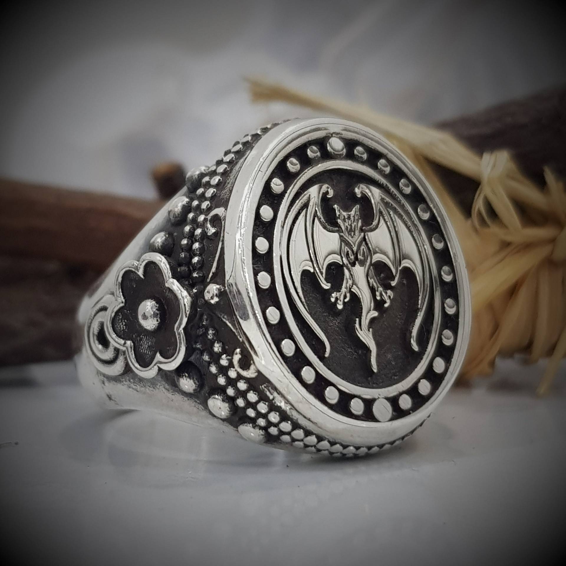 Fleur Hollywood Vampires Ring, Johnny Depp's Style Holywood Ring , 925 Sterling Silver, Men's Women Unisex Ring, Unisex von Antalya2020