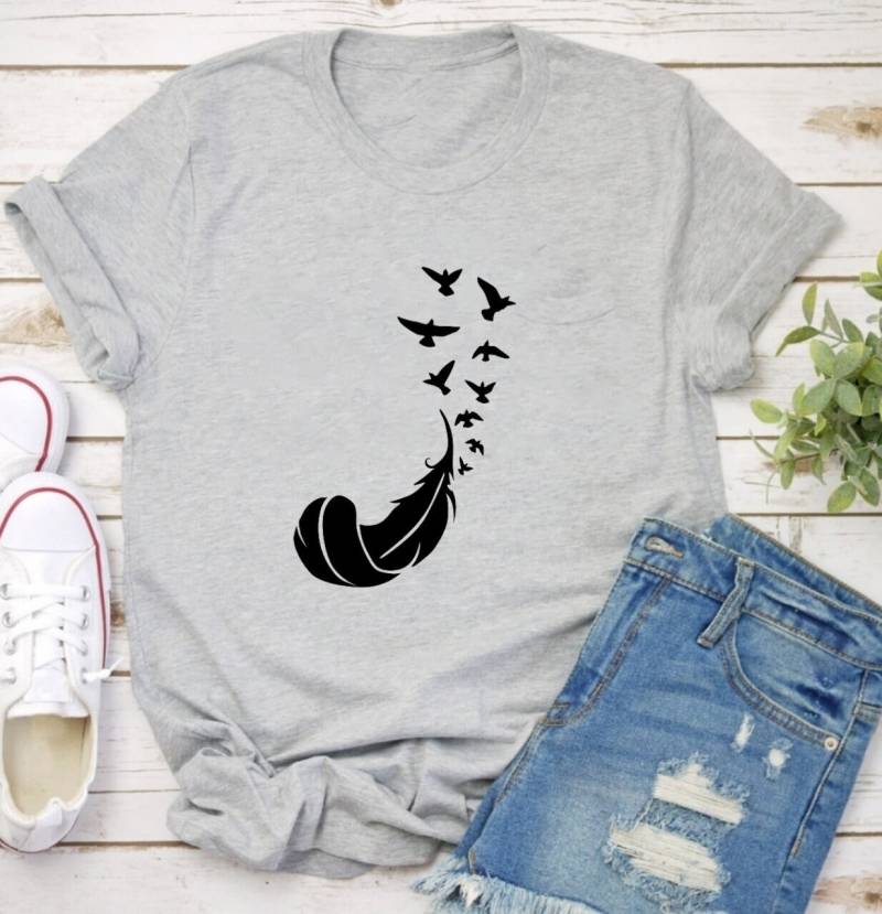 Feder Vögel Shirt, Naturliebhaber-T-Shirt, T-Shirt, Geschenk Für Sie, Vogel-Liebhaber-Geschenk T-Shirt von AntarBoutique
