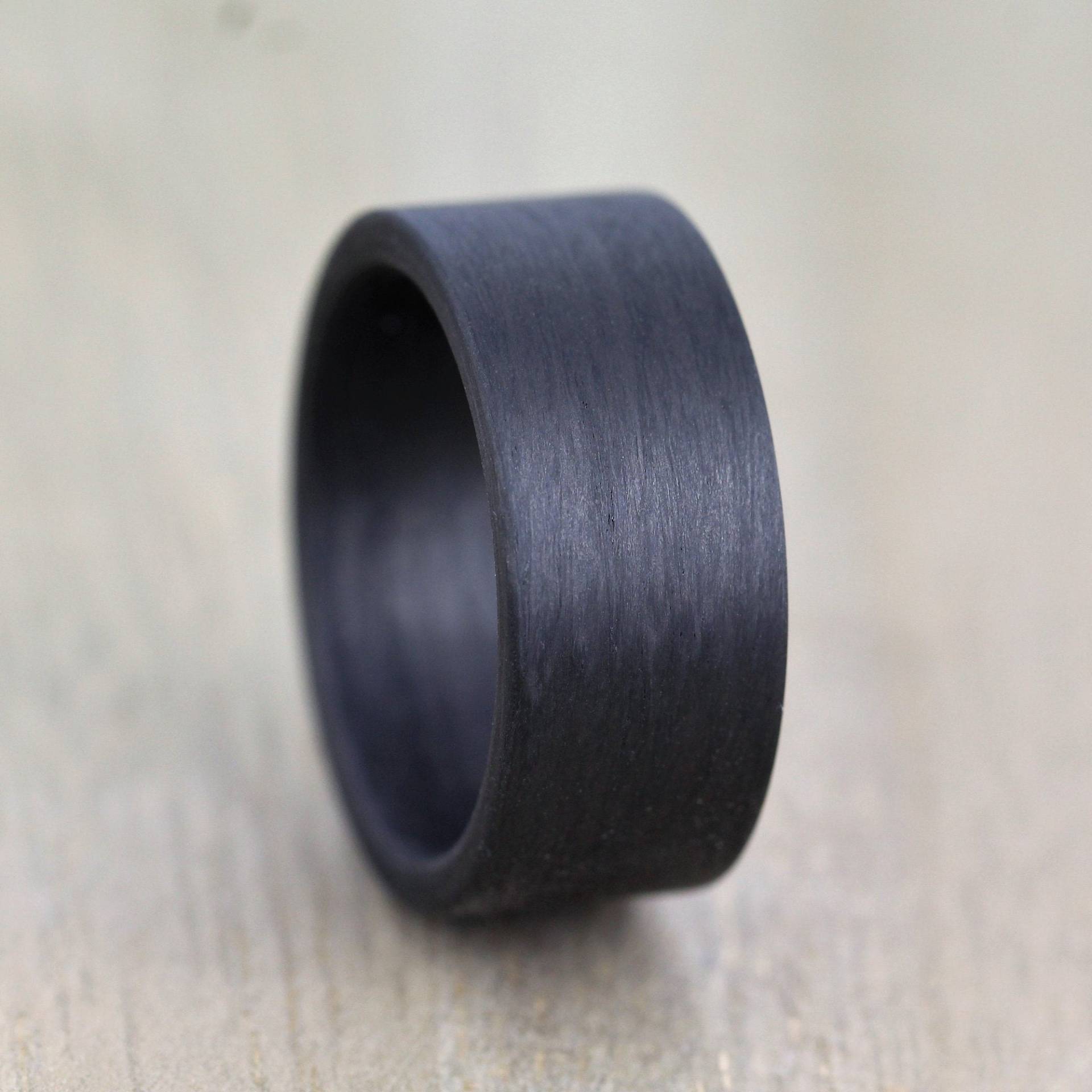 Schwarze Kohlefaser, 5mm Bis 12mm Breiter Ring, Kostenlose Gravur Kohlefaser Ehering, Alternative Zu Metall von AnthonyAlferevRings