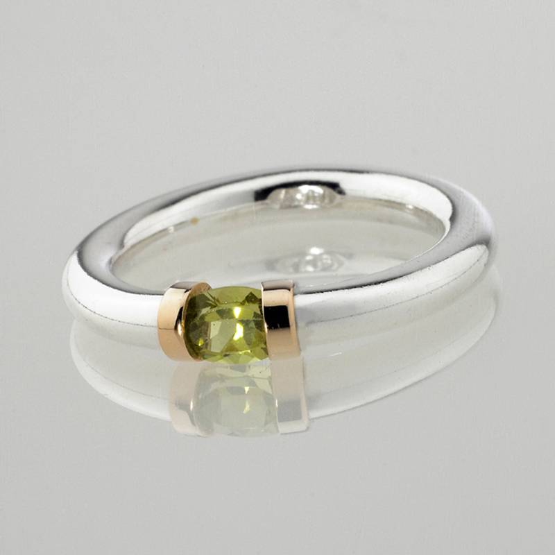 Silber Peridot Ring Spannung Ausgesetzt Edelstein Statement Band Lindgrünes Verlobung Hochzeit Partnerschaft August Geburtsstein Geburtstagsgeschenk Silber Peridot Ring Spannung Ausgesetzt Edelstein Statement Band Lindgrünes Verlobung Hochzeit Partnerschaft August Geburtsstein Geburtstagsgeschenk von AnthonyBlakeney