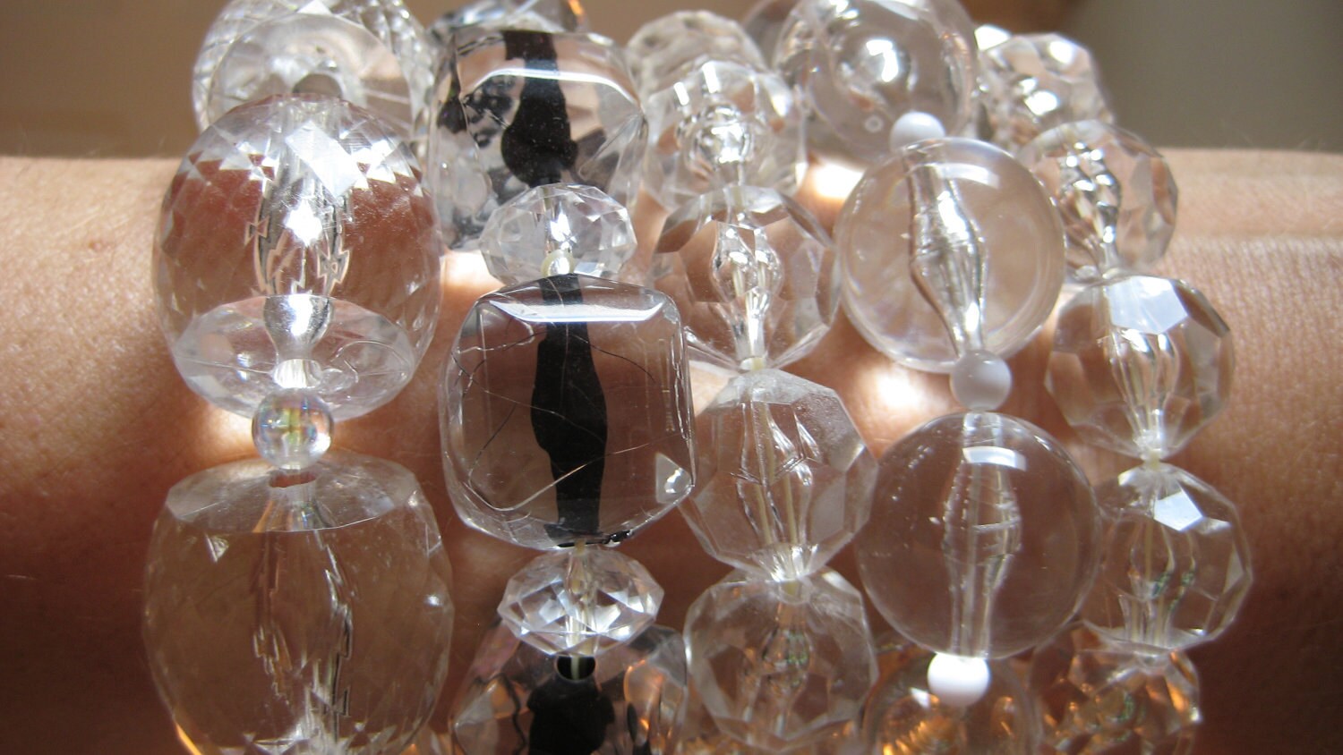 Armbänder Lucite Stretch Vintage Five Für Je 30, 00 von AntiguaNM