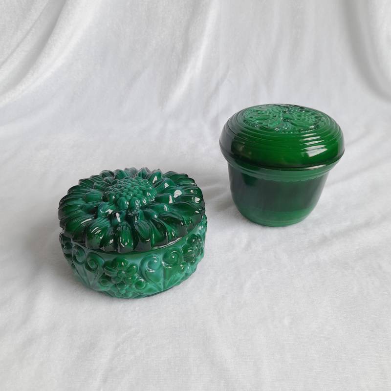 Art Deco Malachit Glas Trinket Box Vintage Sonnenblume Deckel Art Deco Malachit Glas Trinket Box Vintage Sonnenblume Deckel von AntikGift