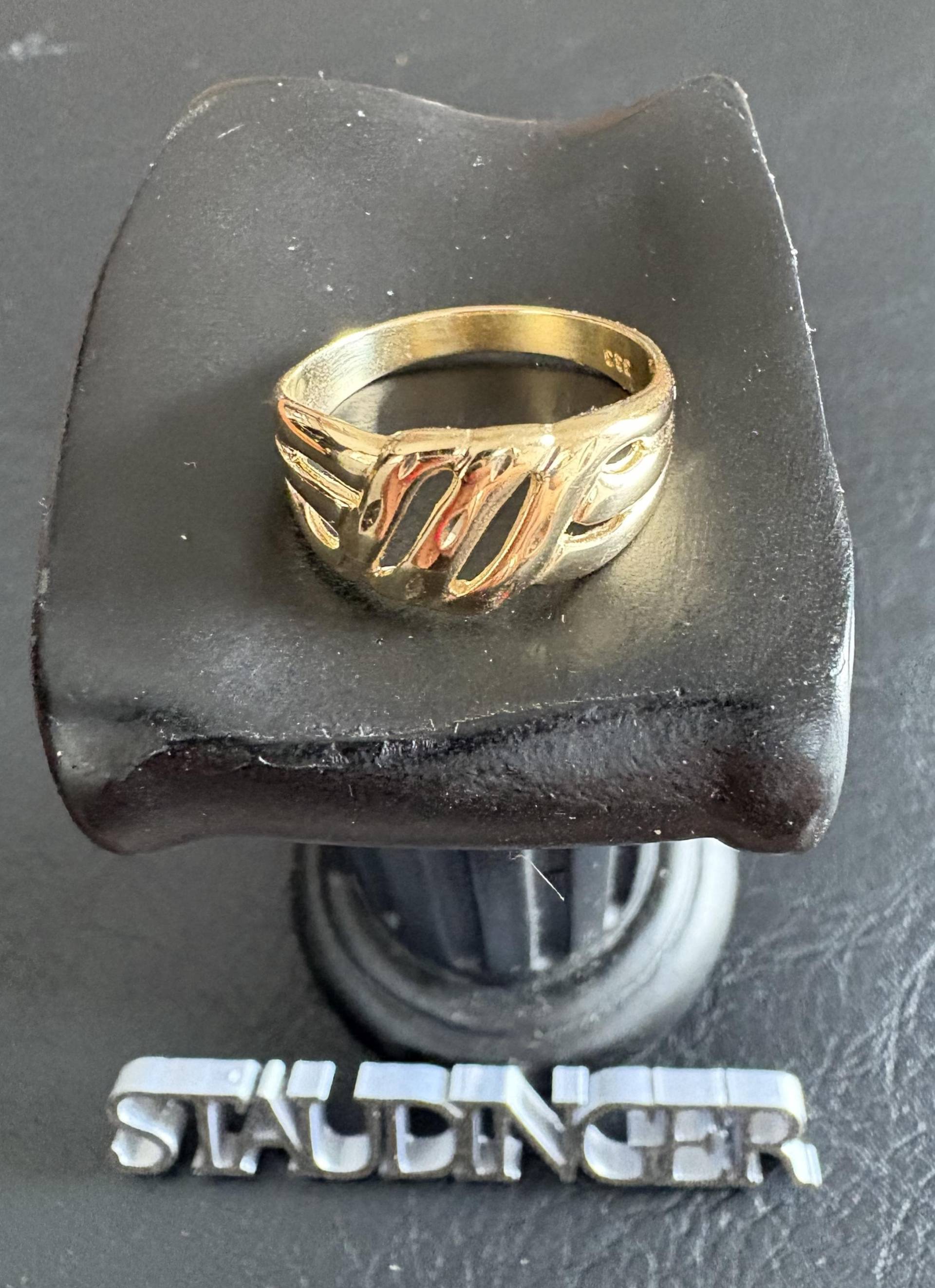 8K Ring Goldring 333Er Gold 2, 95 G Größe 57 8K Ring Goldring 333Er Gold 2, 95 G Größe 57 von AntikStaudinger