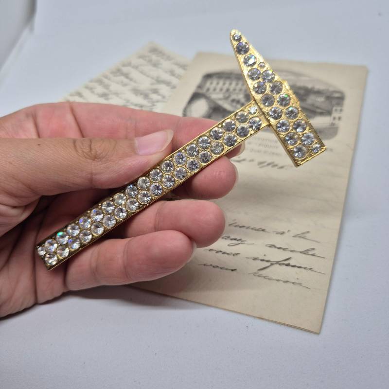 50Er Jahre Große Antik Brosche Werkzeug Modeschmuck Gold Strasssteine Hammer Handwerker von AntikStorys