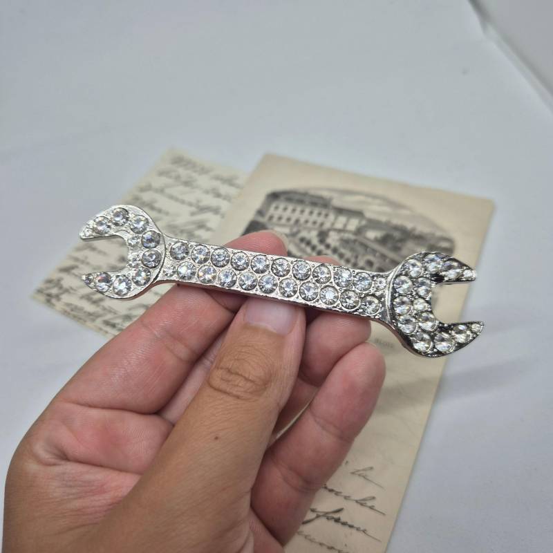 50Er Jahre Große Antik Brosche Werkzeug Modeschmuck Silber Strasssteinen Maulschlüssel Handwerker von AntikStorys