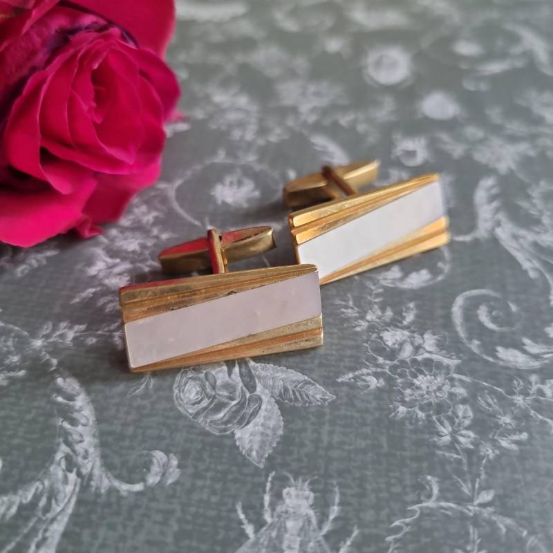 Alte Manschettenknöpfe W.germany Goldfarbend Vintage Retro Geschenk Handarbeit Perlmutt von AntikStorys