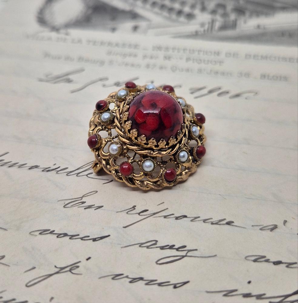 Feine 50Er Jahre Brosche Blume Blüten Gold Rot Unechte Perlen Edel Nummer 41 von AntikStorys