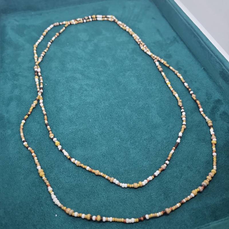 Hübsche Erdfarbene Glasperlenkette Ohne Verschluss Vintage Halskette Handmade von AntikStorys