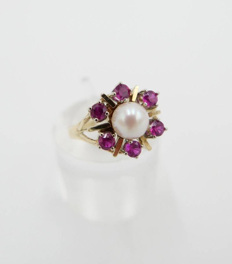 80Er Jahre Ring Gold 585/14K Weißgoldfassung Zuchtperle Rubine Gr. 53 von AntikhandelStuttgart