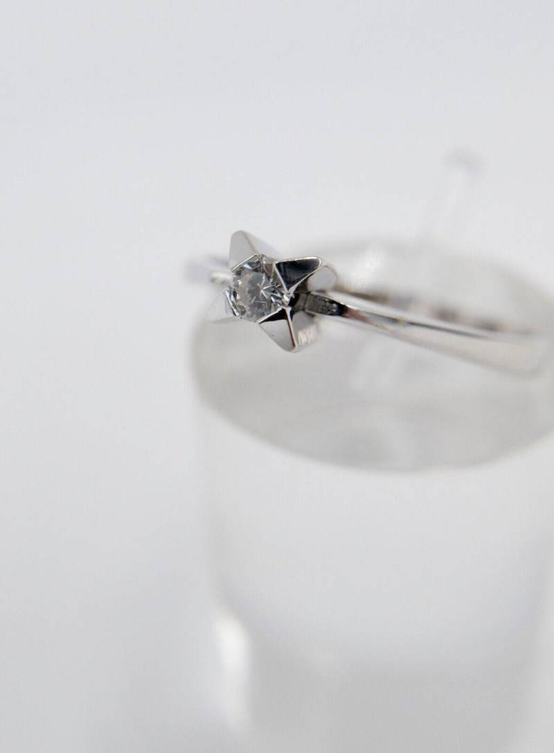 80Er Jahre Solitär Ring Weißgold Brillant 585 14K Damen 0, 060 Ct Gr. 57 Vvs F von AntikhandelStuttgart