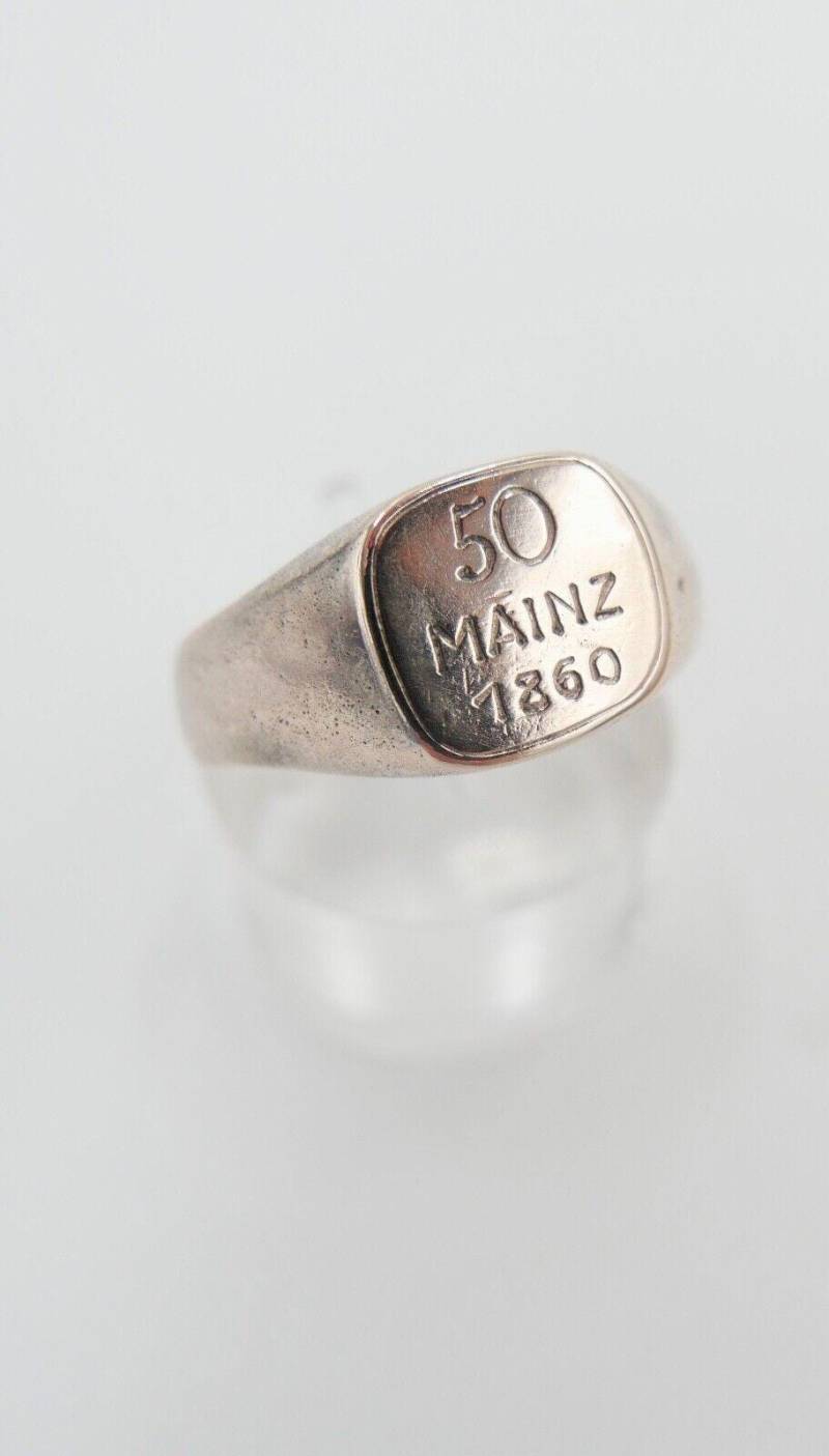 Antiker Goldring 333/8K Gold Gr. 68 Mit Gravur 50 Mainz 1860 & Herstellerpunze von AntikhandelStuttgart