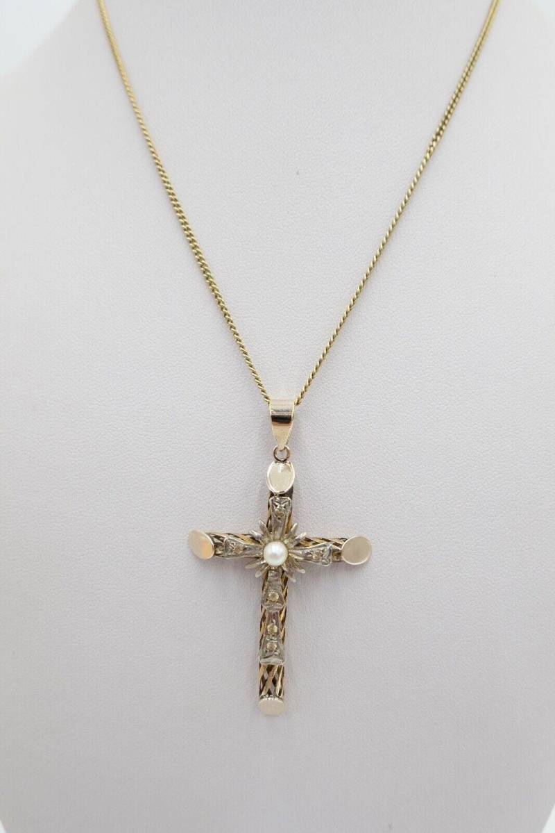 Antiker Kreuzanhänger Gold Platiniert Gedrechselt 585/14K Mit Perle Glas Antiker Kreuzanhänger Gold Platiniert Gedrechselt 585/14K Mit Perle Glas von AntikhandelStuttgart