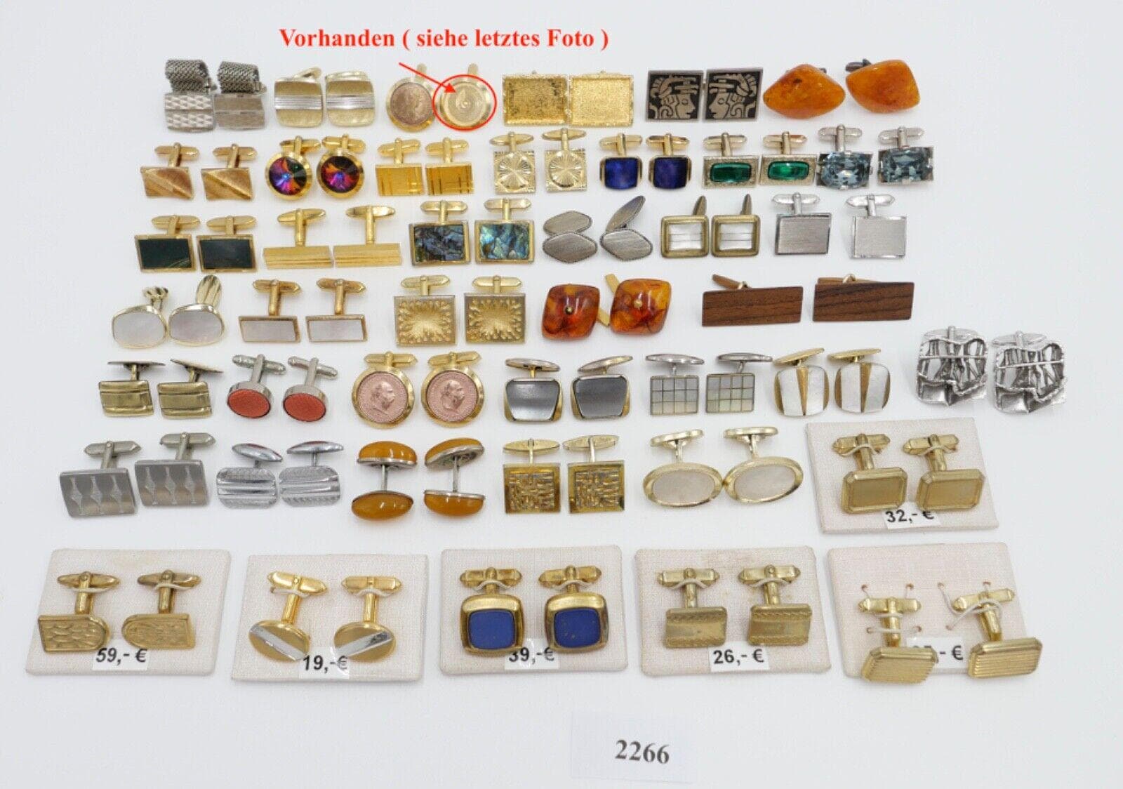 Konvolut Lot Posten Manschettenknöpfe Neu Gebraucht 1960-1990Er Vergoldet 42 St Konvolut Lot Posten Manschettenknöpfe Neu Gebraucht 1960-1990Er Vergoldet 42 St von AntikhandelStuttgart