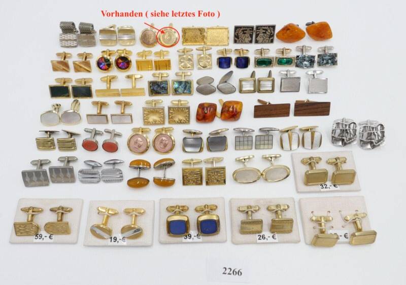 Konvolut Lot Posten Manschettenknöpfe Neu Gebraucht 1960-1990Er Vergoldet 42 St Konvolut Lot Posten Manschettenknöpfe Neu Gebraucht 1960-1990Er Vergoldet 42 St von AntikhandelStuttgart