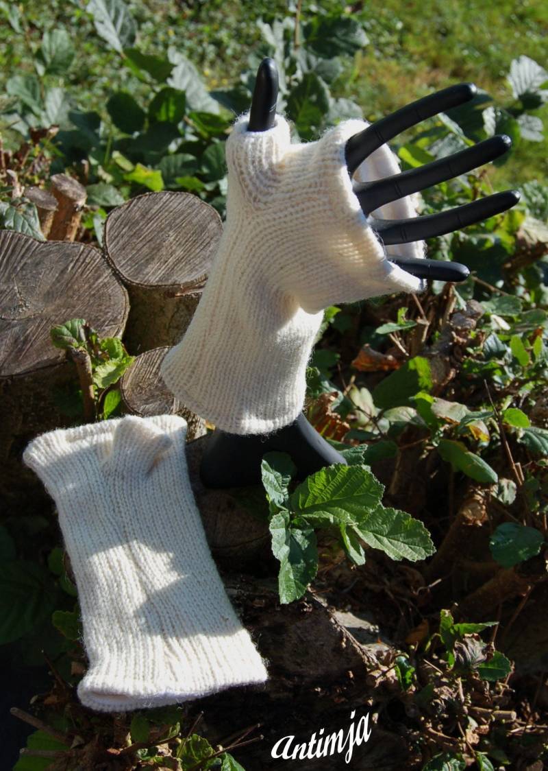 Angebot Strick Set 3Teilig Mütze Handstulpen Beinstulpen Wolle Handgestrickt Gefüttert Leg Warmers Pulswärmer Beanie Hippie von Antimja
