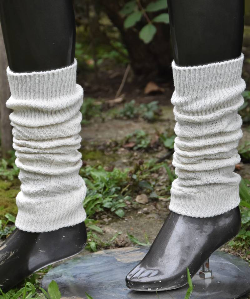 Beinstulpen Creme Strick Leg Warmers Beinlinge Boot Toppers Hippie Strickmode Stulpen Cremefarben von Antimja