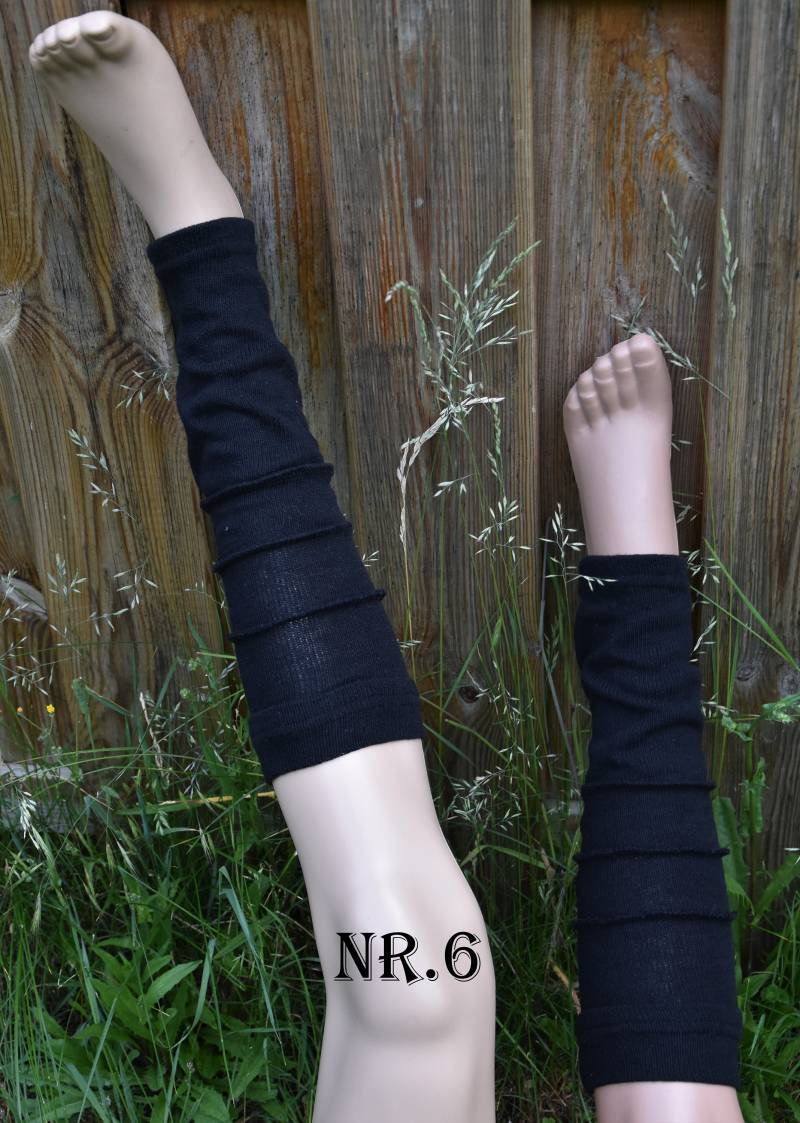 Beinstulpen Feinstrick Nr.6Stulpen Alle Jahreszeiten Strickstulpen Baumwolle Yoga Pilates Stulpen Overlock Hippie Festival Lagenlook von Antimja