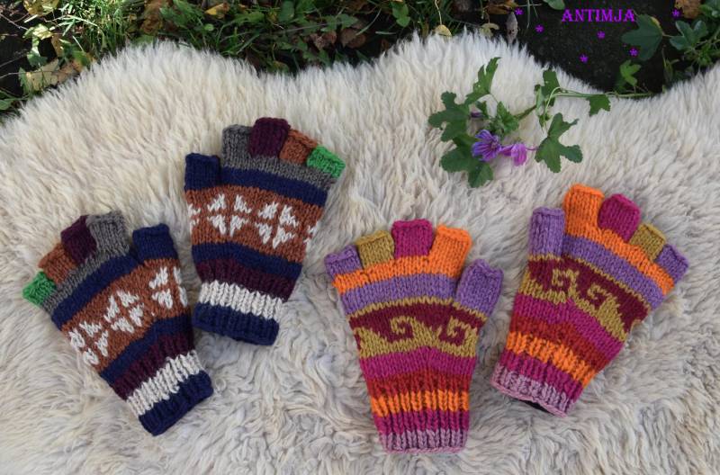 Fingerlose Handschuhe Gefüttert Wolle Fingerlinge Bunt Handgestrickt Hippie Strick Schafwolle von Antimja