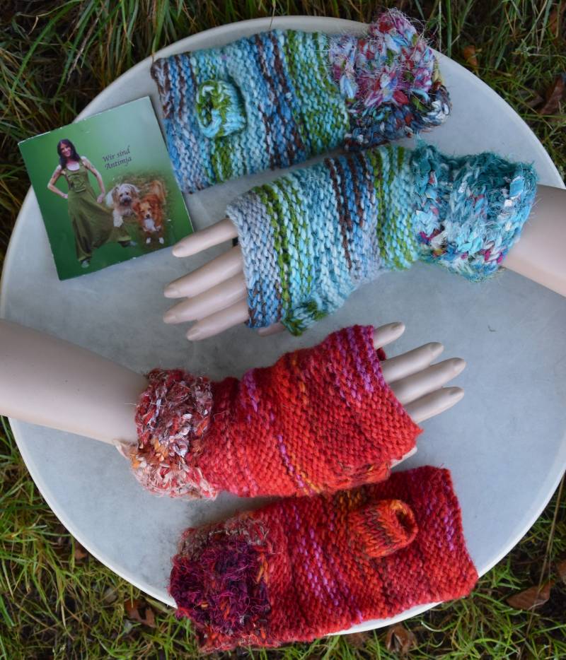 Handstulpen Handgestrickt Flippige Stulpen Gefüttert Hippie Winter Pulswärmer Warme Strickstulpen Bunt von Antimja