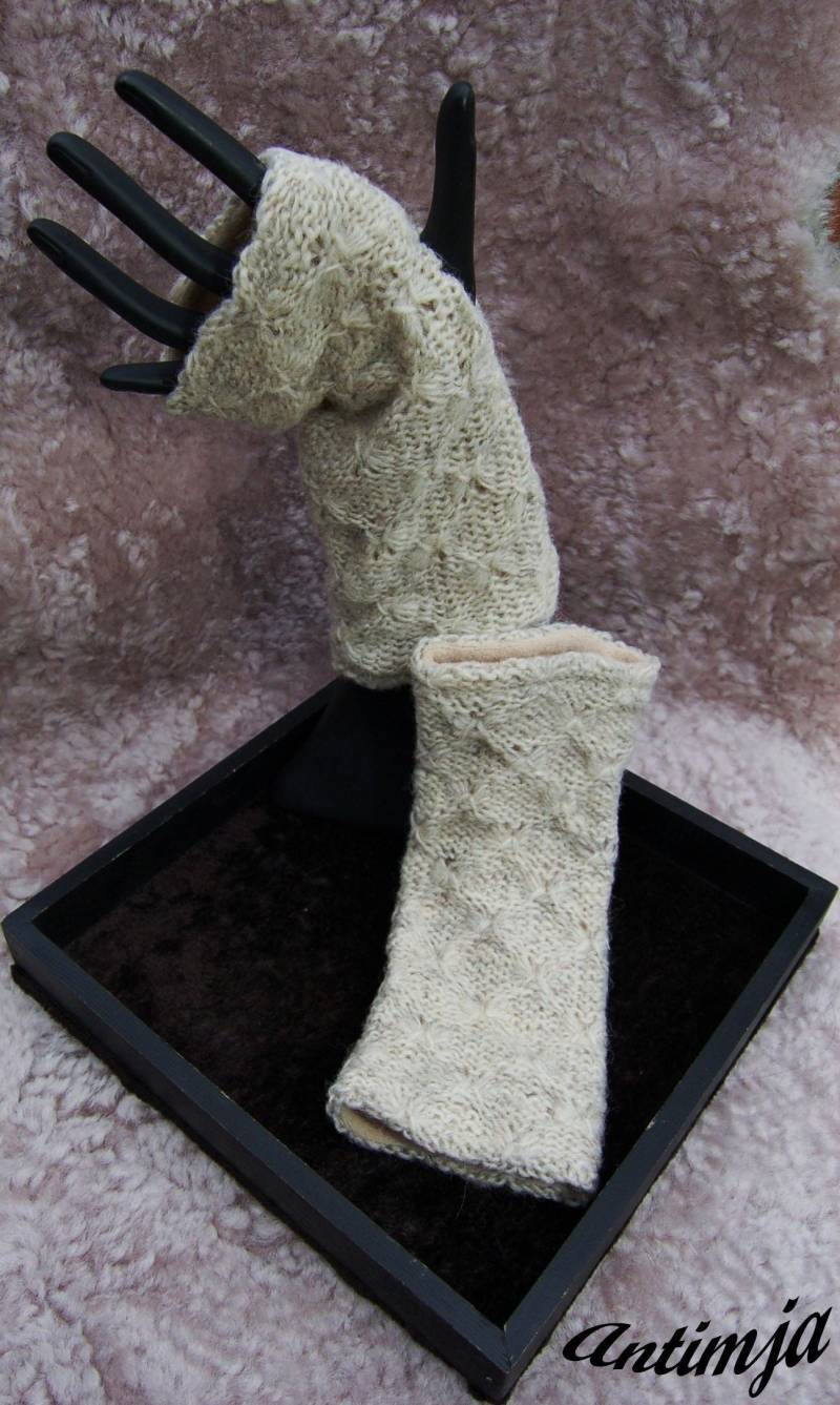 Handstulpen Handgestrickt Woll Stulpen Pulswärmer Armstulpen Winterstulpen Arm Handgestrickte Gefütterte Creme Strick von Antimja