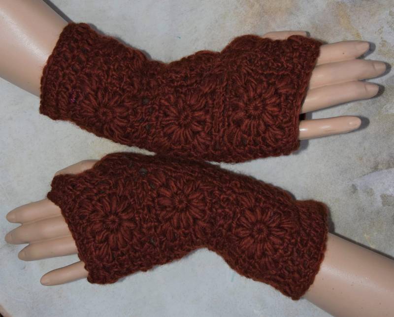 Handstulpen Wolle Blumen Handgestrickt Pulswärmer Winter Armstulpen Stulpen Blume Gefütterte Strickmode von Antimja