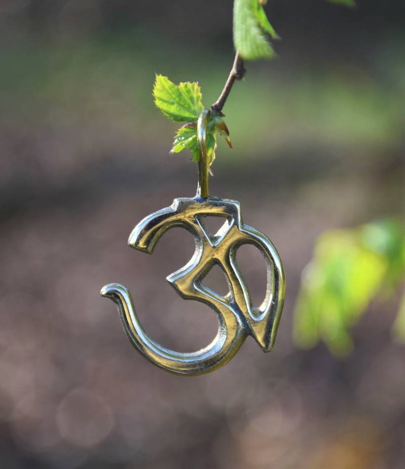 Kettenanhänger Om Symbol, Messing Anhänger, Om Zeichen Schmuckanhänger, Om Zeichen, Esoterik Schmuck Anhänger, Goa Psy, Om Messing von Antimja