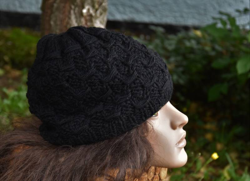 Wollmütze Schwarz Handgestrickte Warme Mütze Kopfbedeckung Schafwolle Hippie Caps Winter Strickmütze Gefüttert Mützee von Antimja