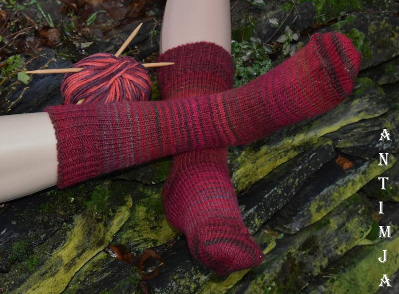 Wollsocken Bunt, Warme Strick Socken, Gestrickte Socken, Kuschelige Socken, Umschlag Socken, Socken Bordeaux, Strick 35-42, Bunte von Antimja
