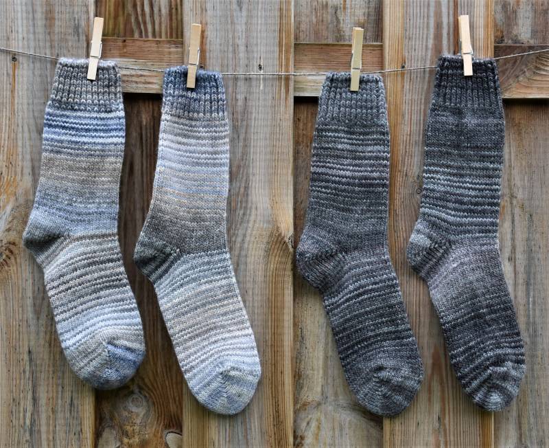 Wollsocken Grau Meliert Warme Strick Socken Flauschige Hippie Kuschelige Umschlag Winter Herbst von Antimja