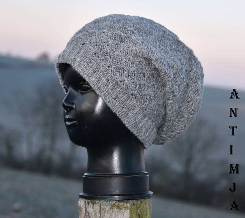 strick Mütze Beanie Wolle Grau Handgestrickte Gefüttert Winter Anthrazit Kopfbedeckung Unisex Skull von Antimja