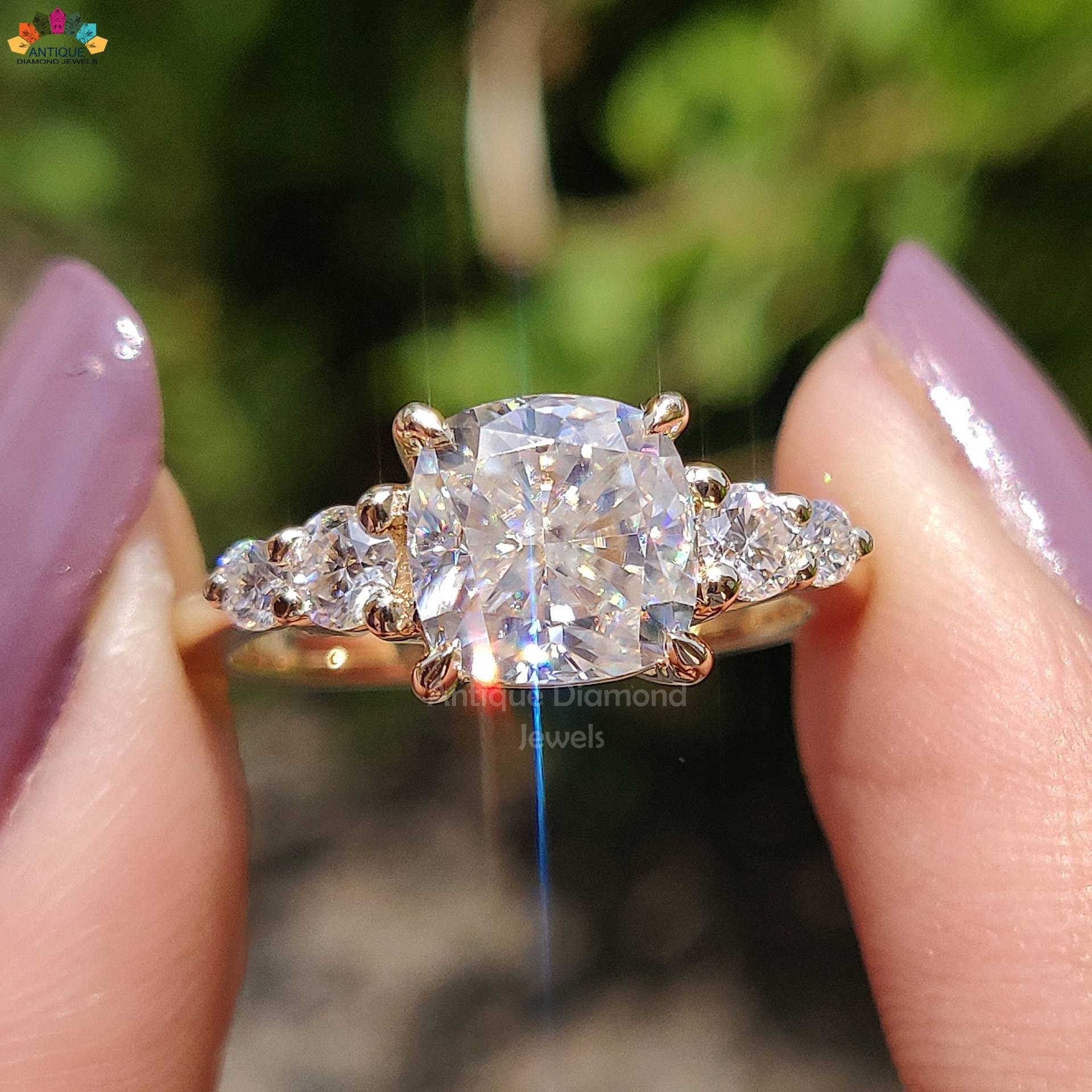 Kissen Moissanite Ring, 2 Tw Und Rundschliff Verlobungsring, Korb Einstellung Ehering, Ring Für Frau von AntiqueDiamondJewel