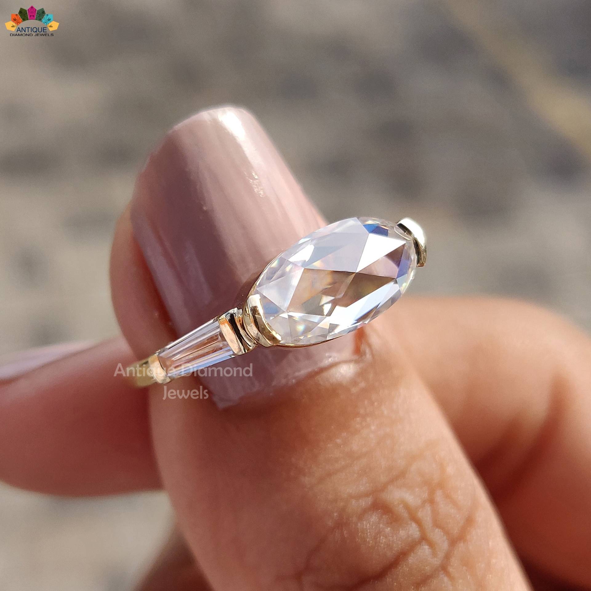 Oval Rosenschliff Ring, Drei Stein Moissanit Ehering, 2, 15 Tw Und Konisch Baguette Moissanite Verlobungsring, Ring Für Frauen von AntiqueDiamondJewel