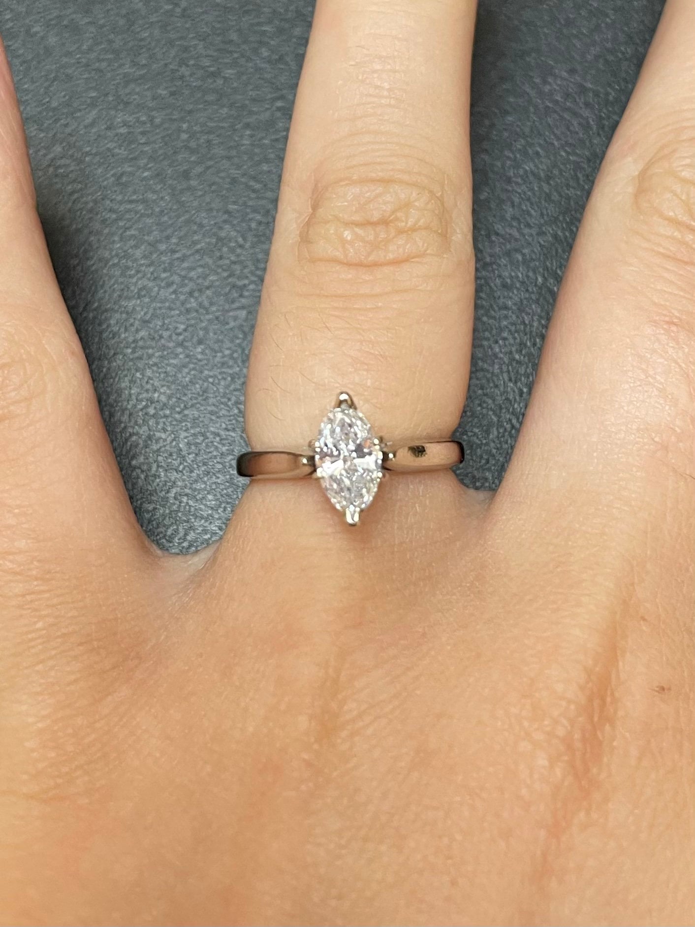 14 Karat Gold Marquise Diamant Solitär Verlobungsring 0, 76Cts Zertifikat von AntiqueJewellers