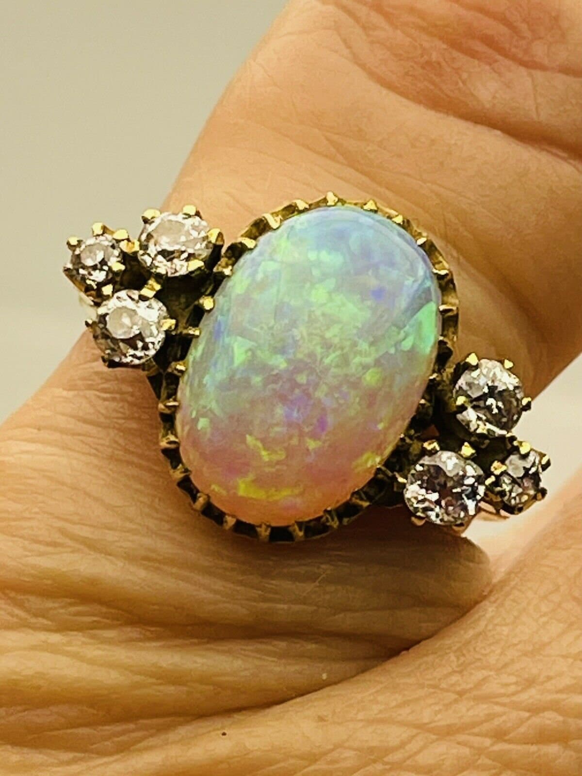 Antiker Opal | 2.86Cts & Diamant Im Alten Minenschliff Cluster Ring 18 Karat Gold Größe Q von AntiqueJewellers