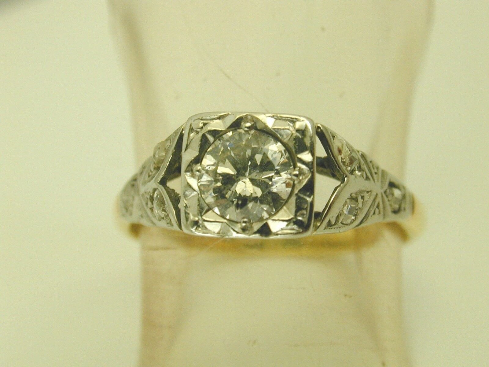 Diamant Solitär Ring Art Deco 18 Karat Gold & Platin Größe O 0, 52 von AntiqueJewellers