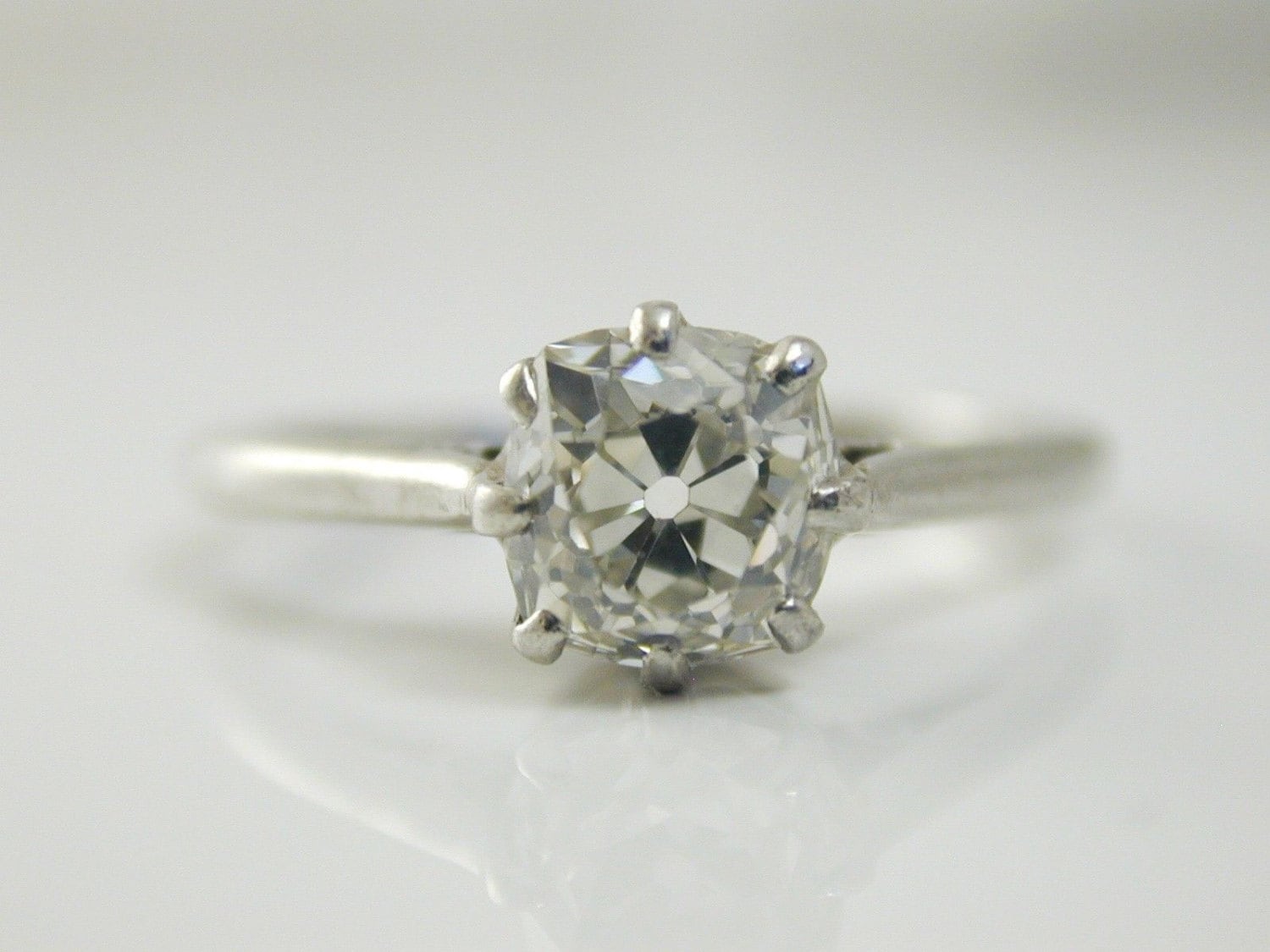 Diamant Solitär Ring Platin | Antik 1.07 Karat J Farbe Zertifiziert N von AntiqueJewellers