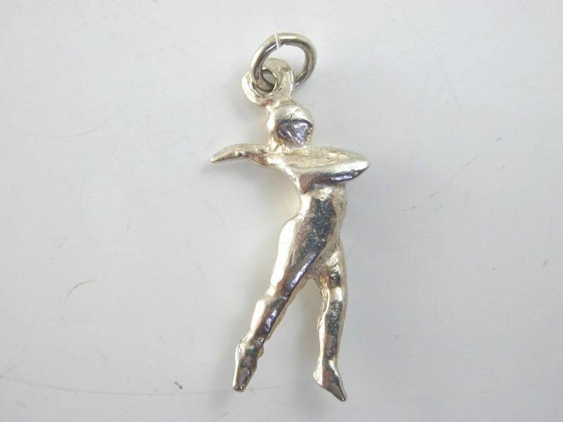 Silber Tänzerin Stehende Pose Charm, 2, 1 Gramm von AntiqueJewellers