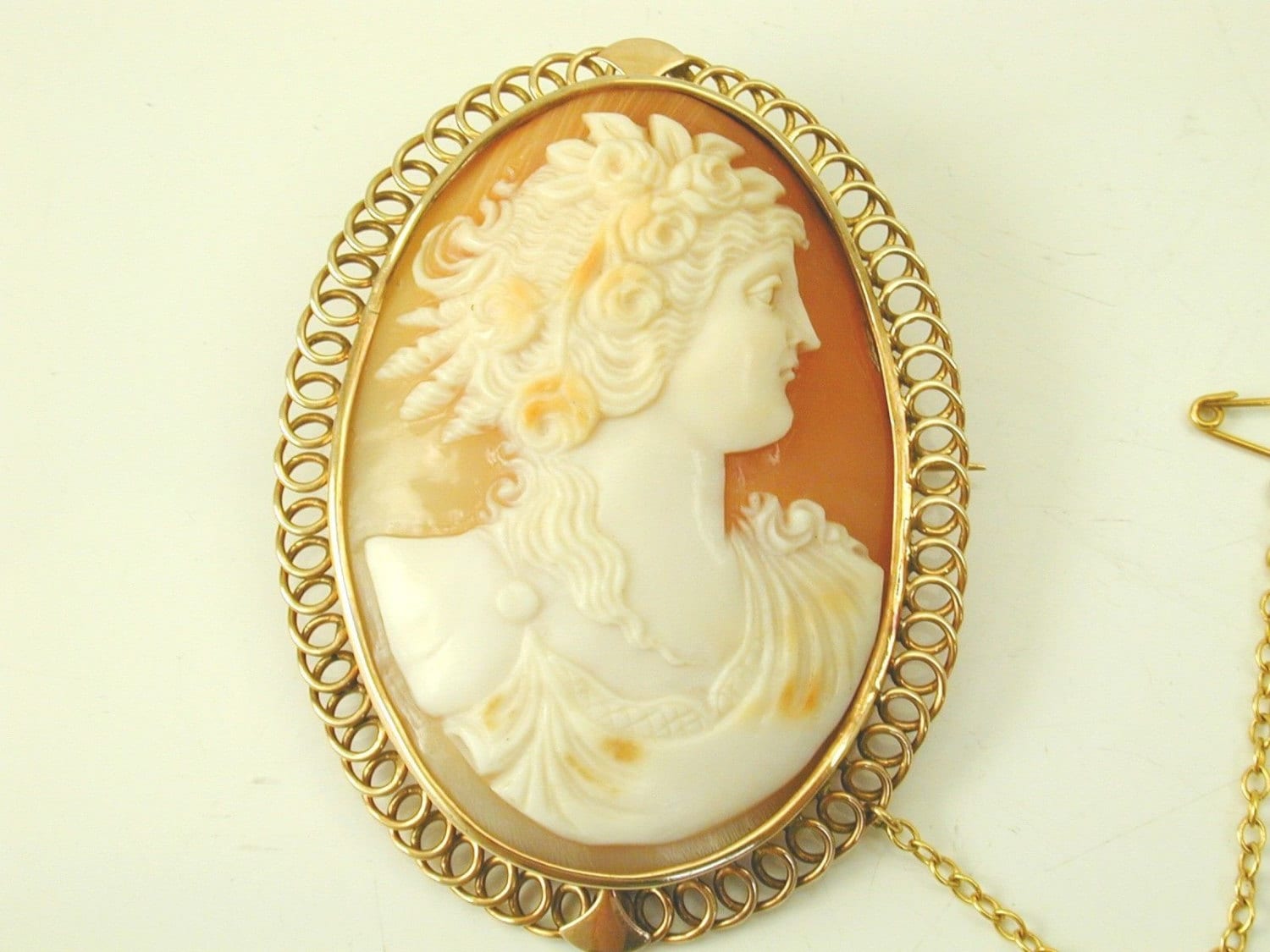 Vintage Cameo - Brosche 14K Golddrahtrolle, 1960Er Jahre von AntiqueJewellers