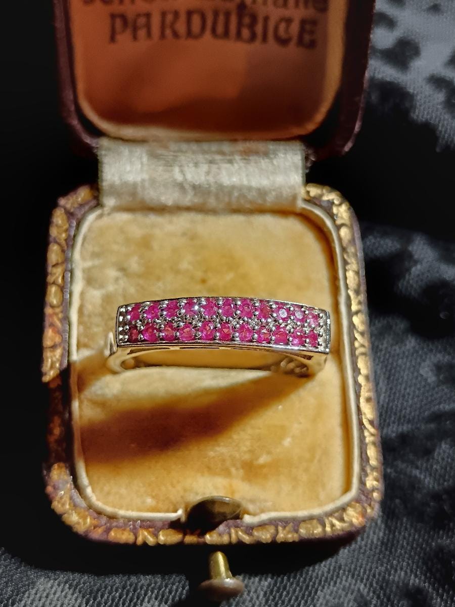 Antiker Silberring Mit Rosa Kristallen, Hergestellt in Den 1950Er Jahren, Aus Der Tschechoslowakei Antiker Silberring Mit Rosa Kristallen, Hergestellt in Den 1950Er Jahren, Aus Der Tschechoslowakei von AntiqueJewelryByD
