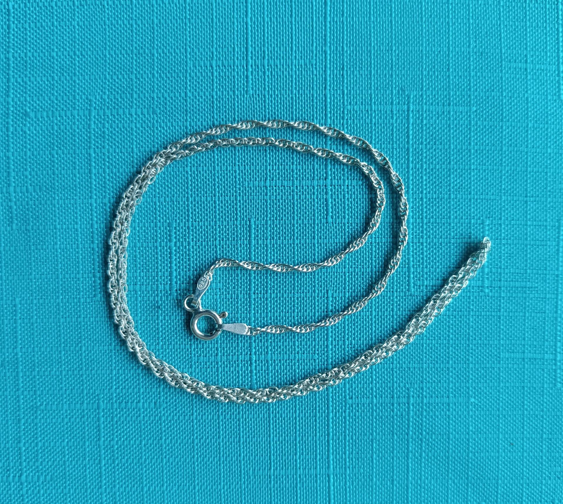 Silberkette, Sterlingsilber, Ag 925, Typ Valis, Neu, Länge 42 cm Silberkette, Sterlingsilber, Ag 925, Typ Valis, Neu, Länge 42 cm von AntiqueJewelryByD