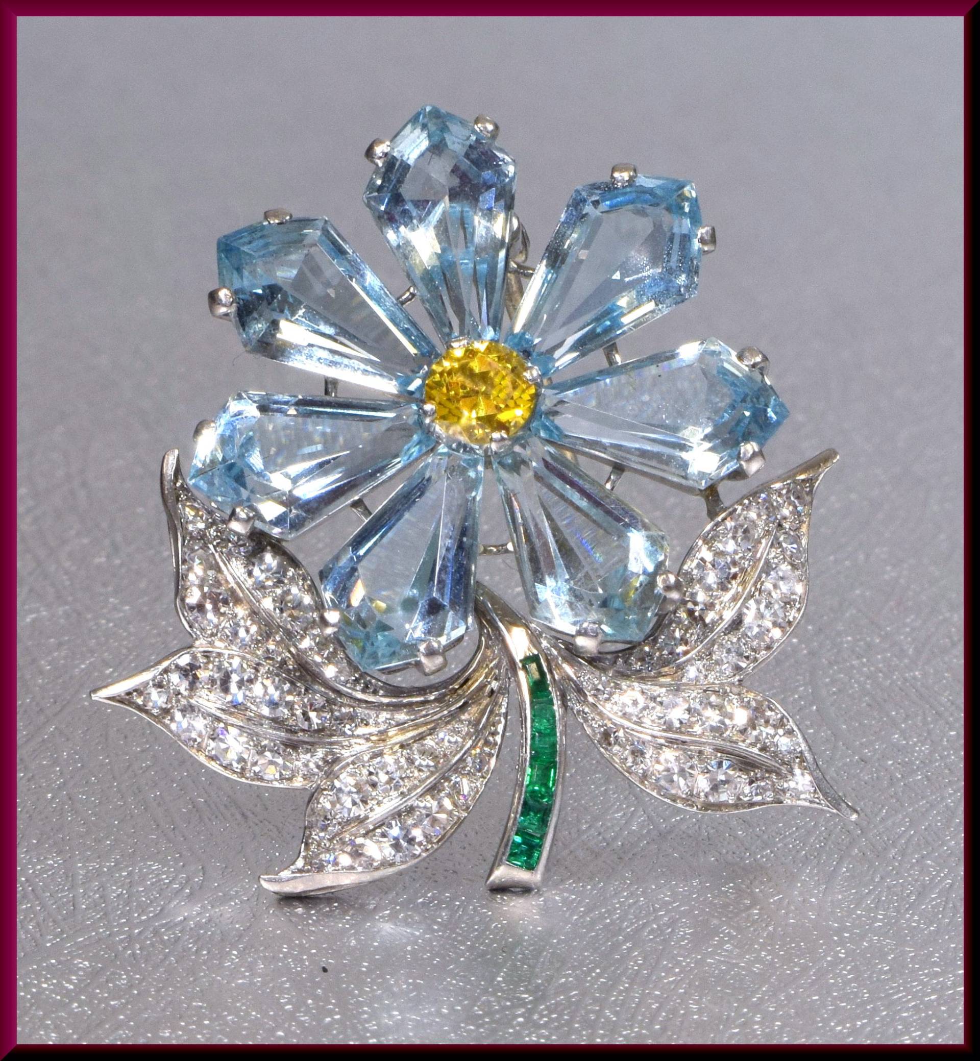Art Deco Brosche, Platin Blumen Aquamarin Diamant Brosche, Blumen Blume Anstecknadel, Brautbrosche Art Deco Brosche, Platin Blumen Aquamarin Diamant Brosche, Blumen Blume Anstecknadel, Brautbrosche von AntiqueJewelryNyc