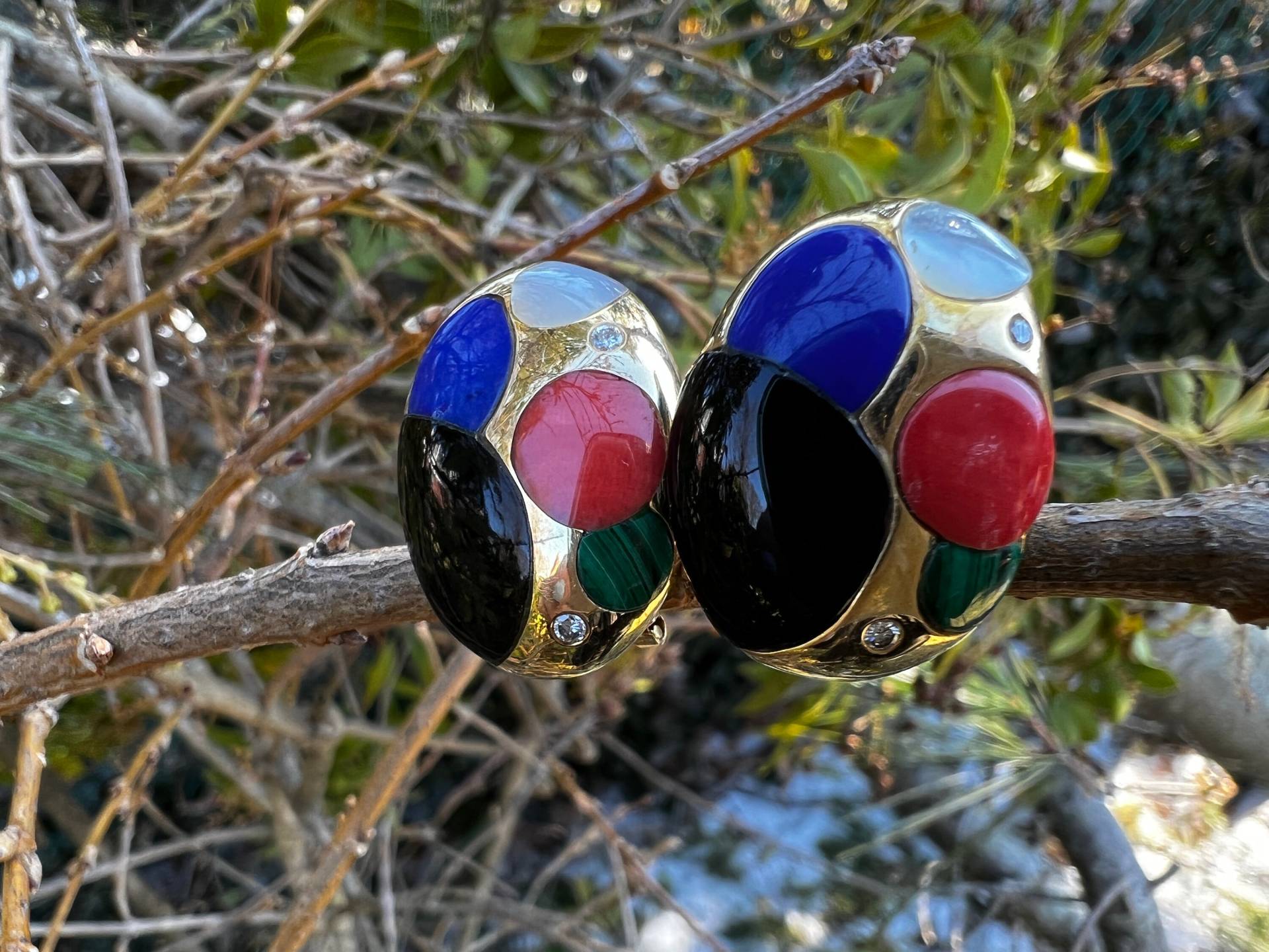 Multi Edelstein Ohrringe, Stein Polka Dot Malachit Onyx Lapis Korallen Ohrringe von AntiqueJewelryNyc