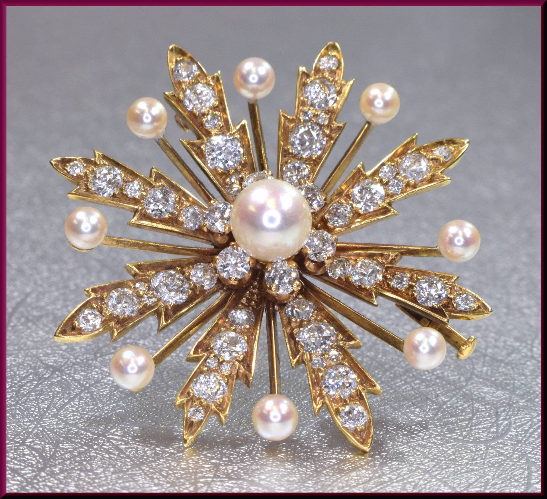 Perle Blume Pin, Diamant Blume, Brosche, Sunburst Brosche Perle Blume Pin, Diamant Blume, Brosche, Sunburst Brosche von AntiqueJewelryNyc